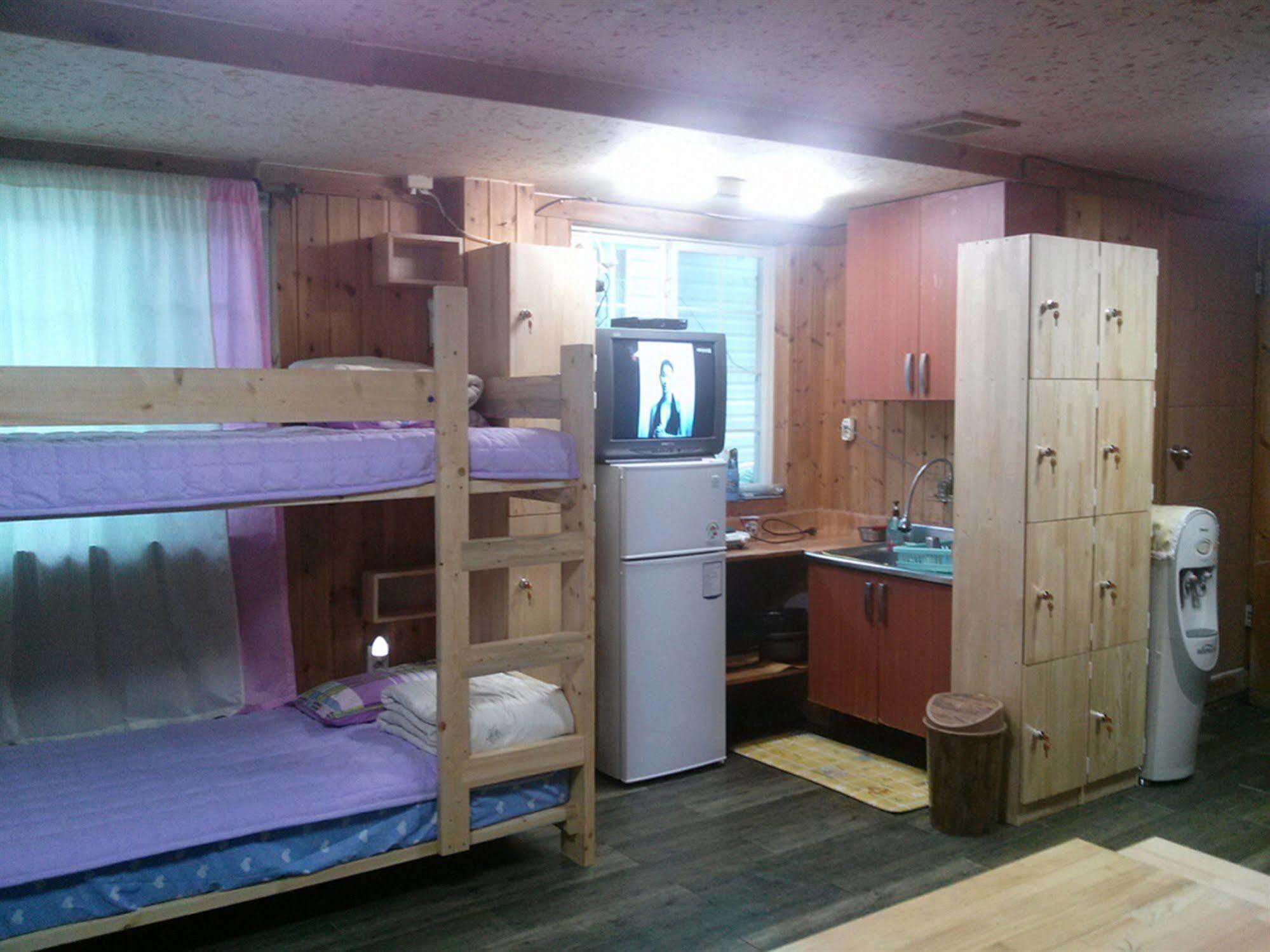 Guesthouse In Gangneung Myunggane Экстерьер фото